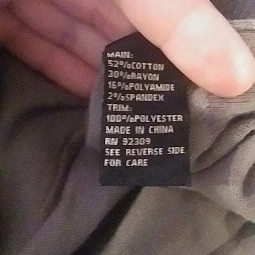 Long Sleeve Turtleneck Sweater w/Tassel Detail. Mossy Green Color - Picture 9 of 11